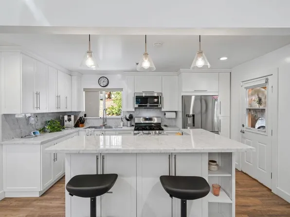 1720 Weaver St, San Diego, CA 92114