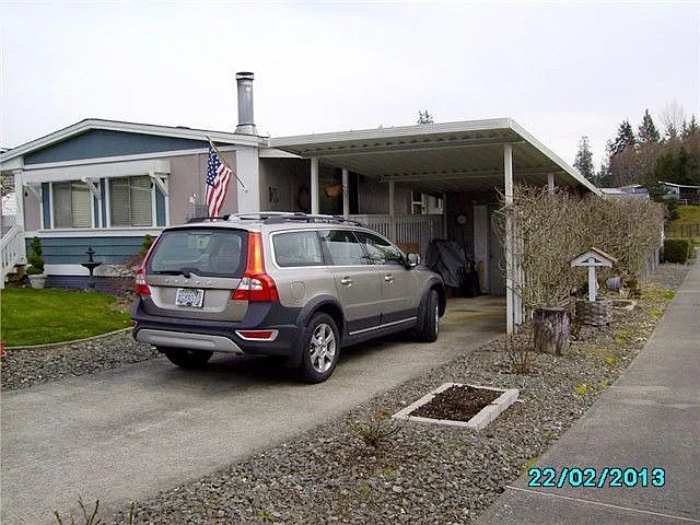 1286 SE Carl Pickel Dr photo 1