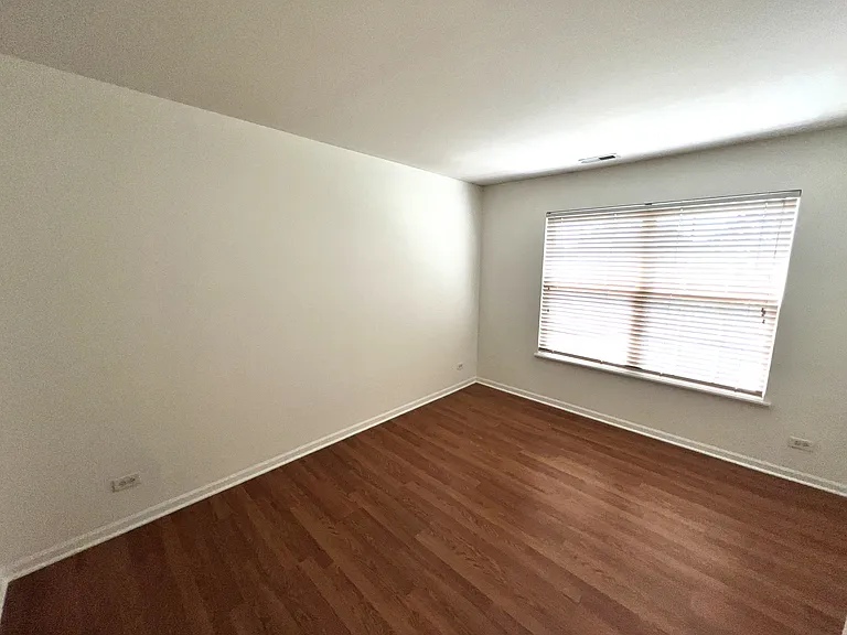 806 Lewisburg Ln — Photo 7