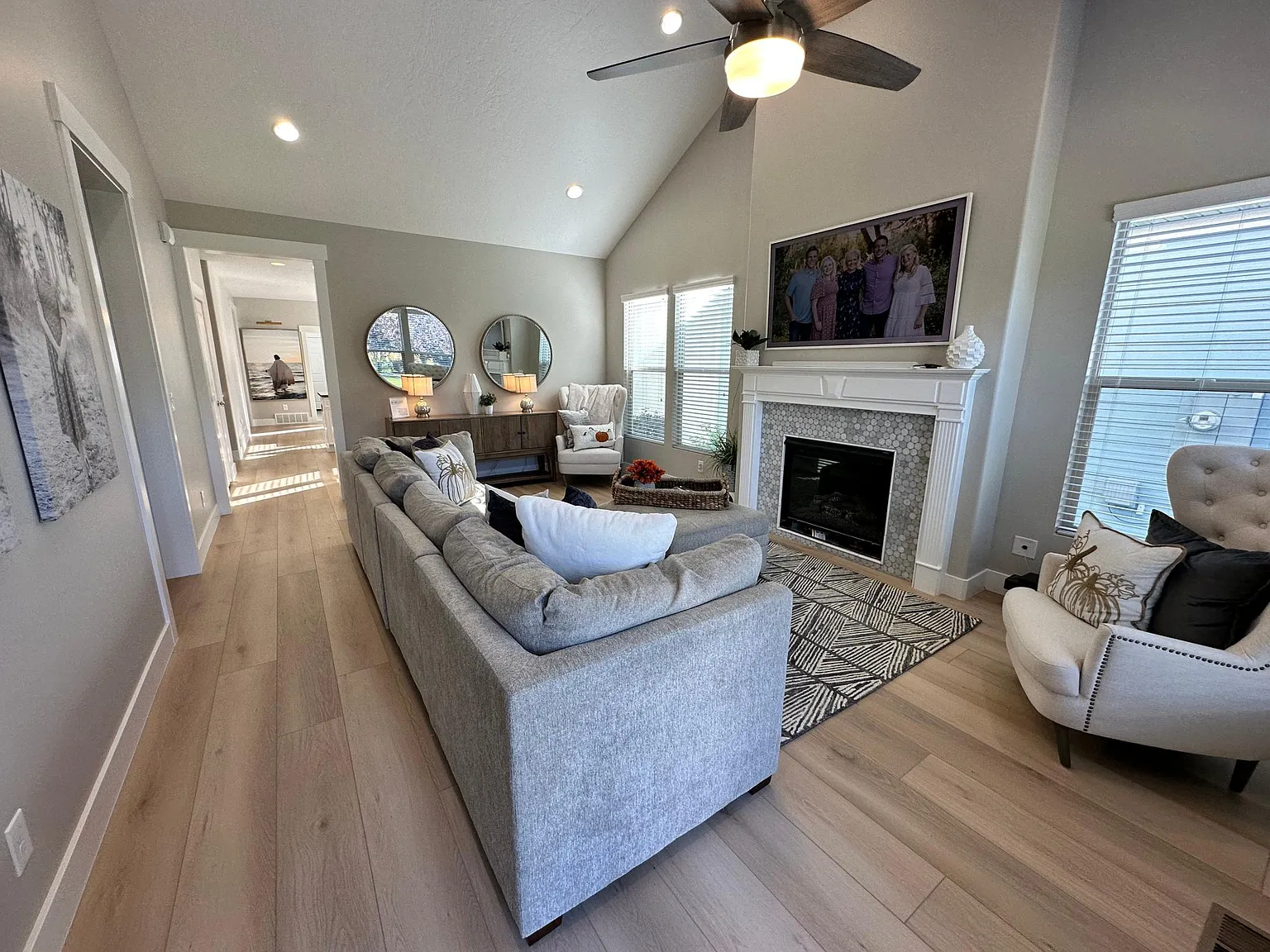 4 bed, 3.5 bath, 3212 sqft, $3,200 — Photo 4