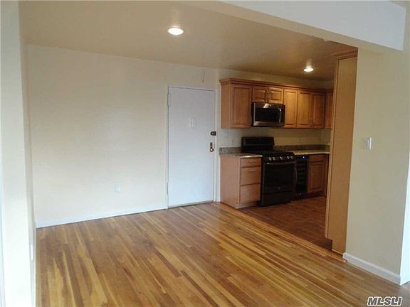 5th image of 111 S Centre Ave APT 3PP