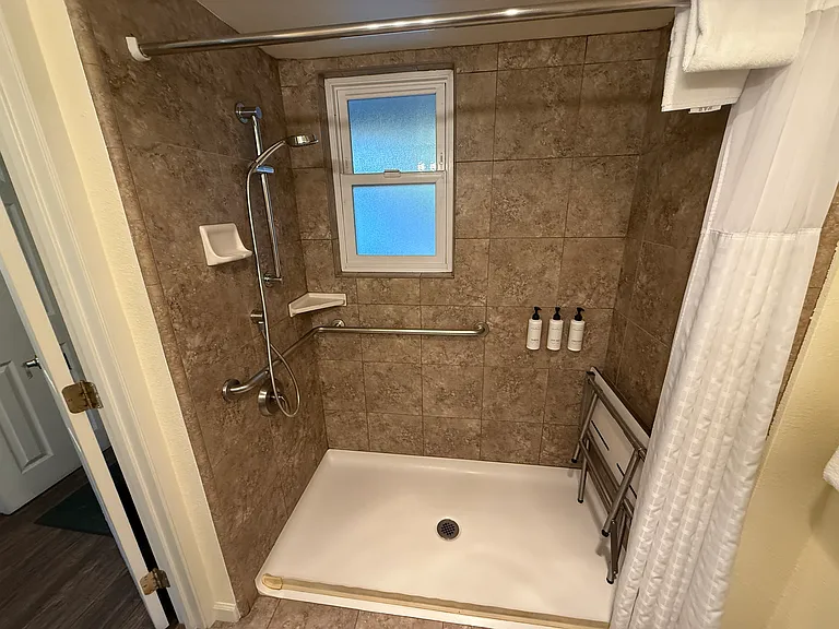 6610 N Lake Blvd #116 — Photo 4