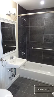 Rented by Grand & Co. | media 5