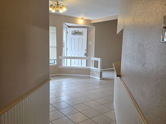 2nd image of 5719 Country Sun Dr