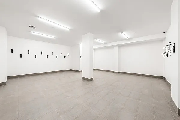 Rented by Nooklyn NYC LLC | media 16