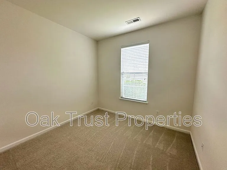 3058 Nantuckett Ave — Photo 14
