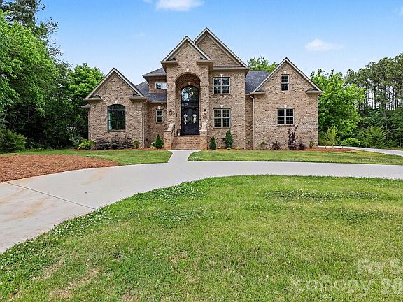 4th image of 209 E Glenview Dr