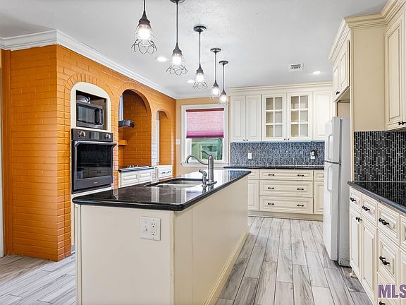 4th image of 13818 Oak Bend Dr
