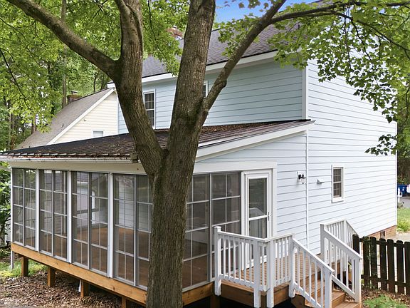 2nd image of 4408 Tetbury Pl