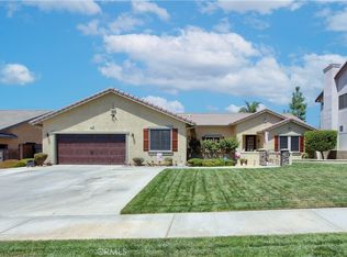 35592 Oak Creek Dr, Yucaipa, CA 92399
