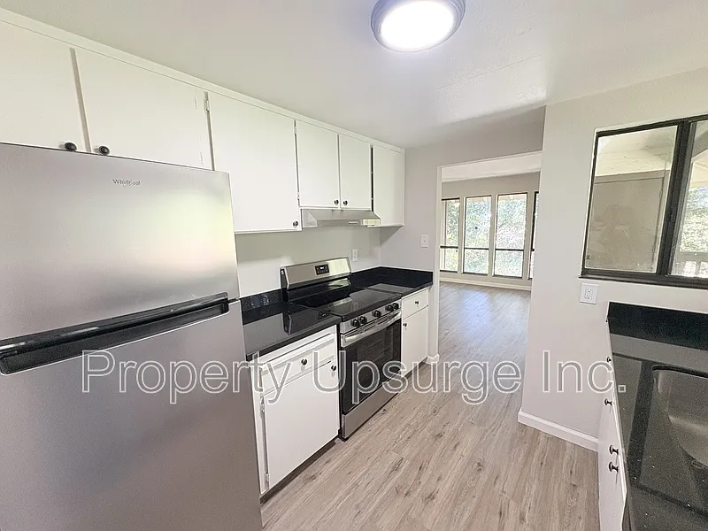 2 bed, 2.0 bath, 944 sqft, $2,195 — Photo 4