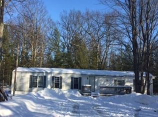 8111 Albrecht Rd, Interlochen, MI 49643