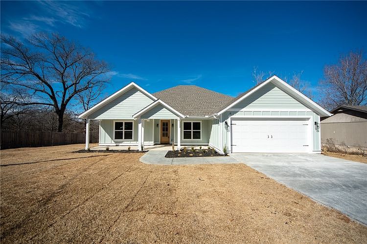1st image of 18 Dillow Cir