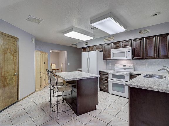 5th image of 7357 W Sunnyside Dr