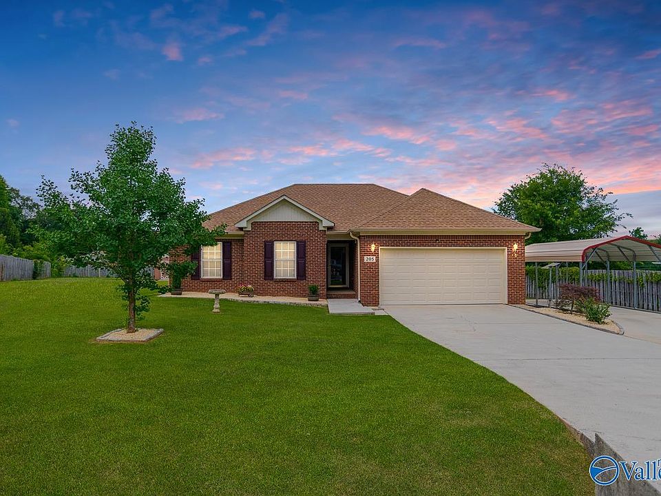 1st image of 205 Maltese Ct