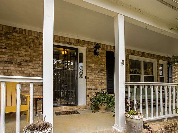 4th image of 15015 Coys Dr SE