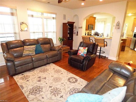 5th image of 1314 Dominion Lakes Blvd