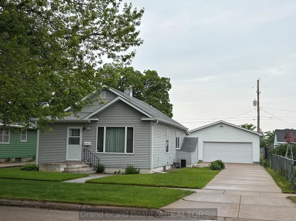 1414 W 6th St, Grand Island, NE 68801