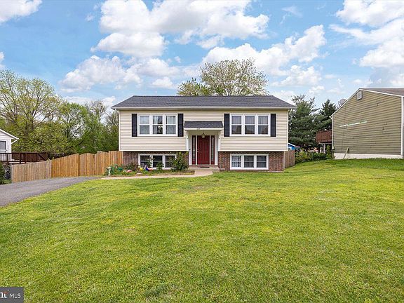 2nd image of 1216 Dewberry Dr