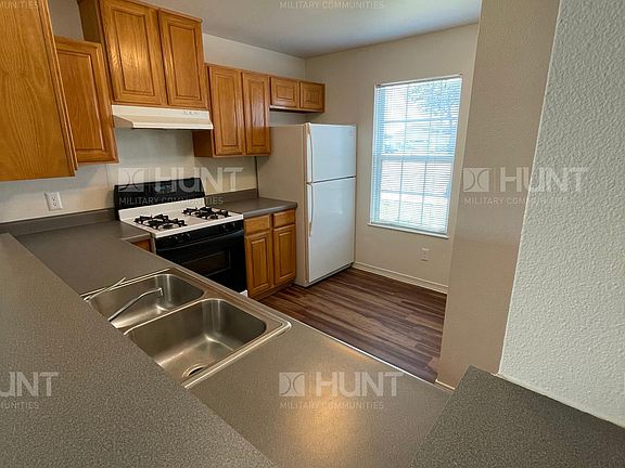 4th image of 3852 American Dr