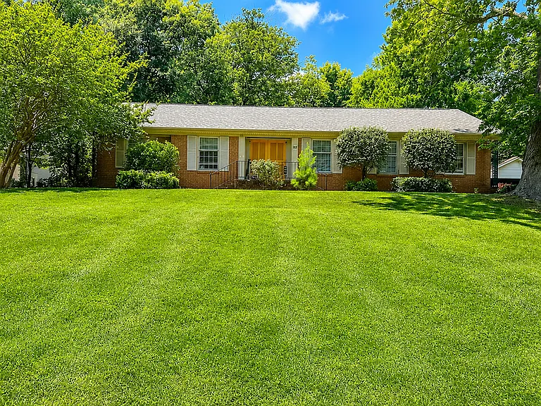 6716 Windyrush Rd — Photo 2