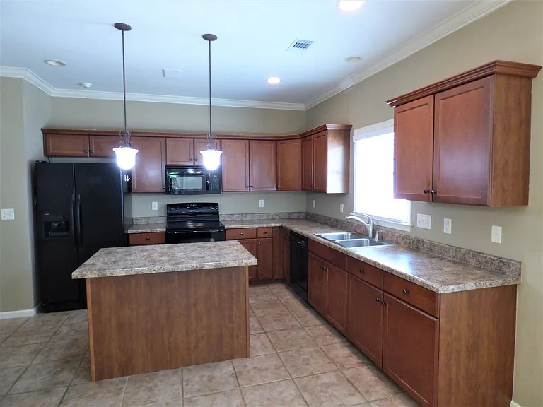 3770 Abbeyglen Way — Photo 5