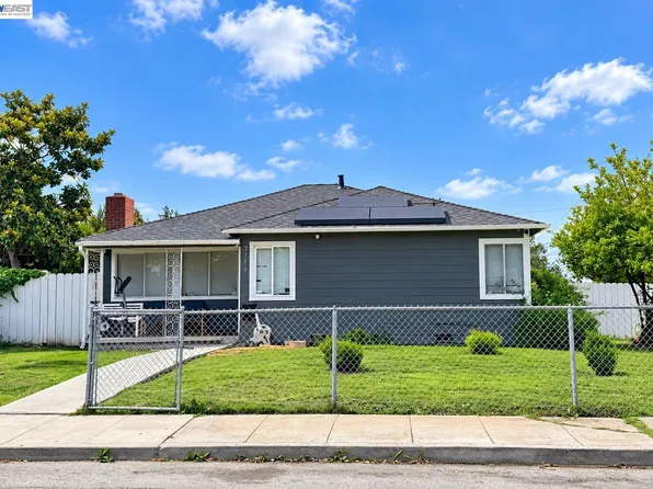 2399 Menalto Ave, East Palo Alto, CA 94303