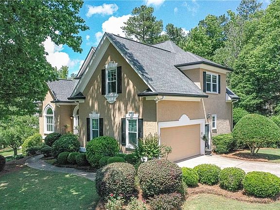 3rd image of 4402 Cabinwood Turn