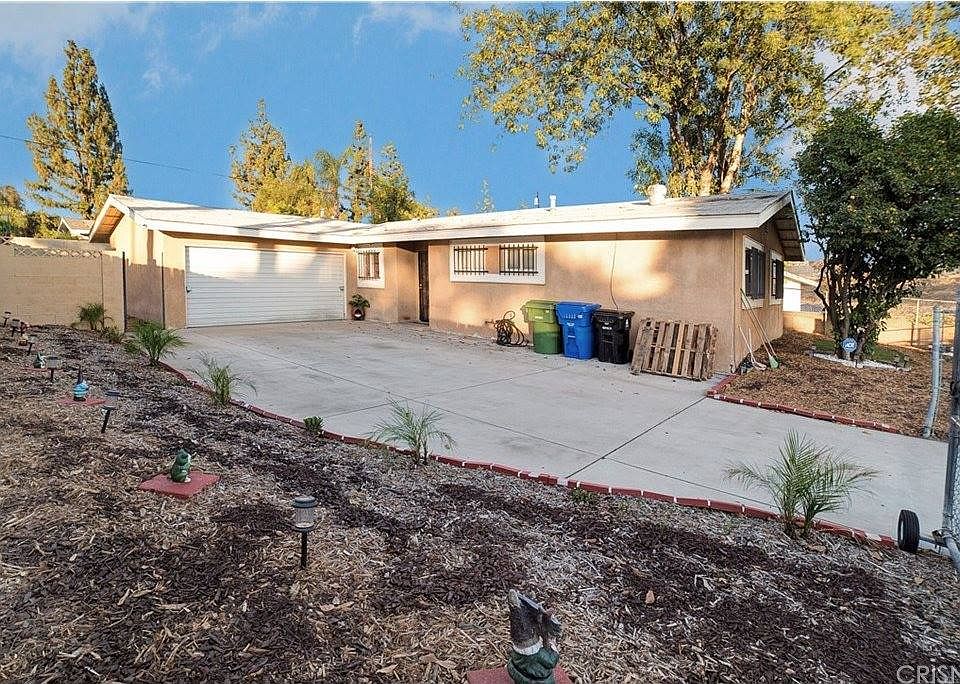 1st image of 11436 Gladstone Ave