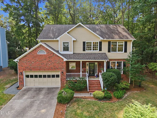 102 Robert Hunt Dr, Carrboro, NC 27510