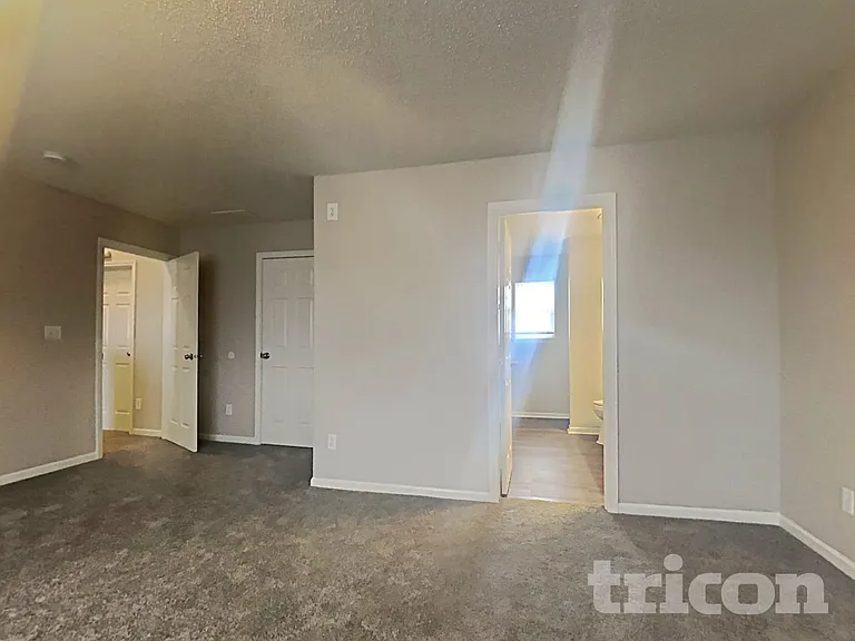 8309 Brambleberry Dr — Photo 7