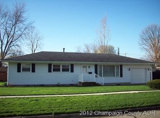 207 E Ensey St, Tuscola, IL 61953