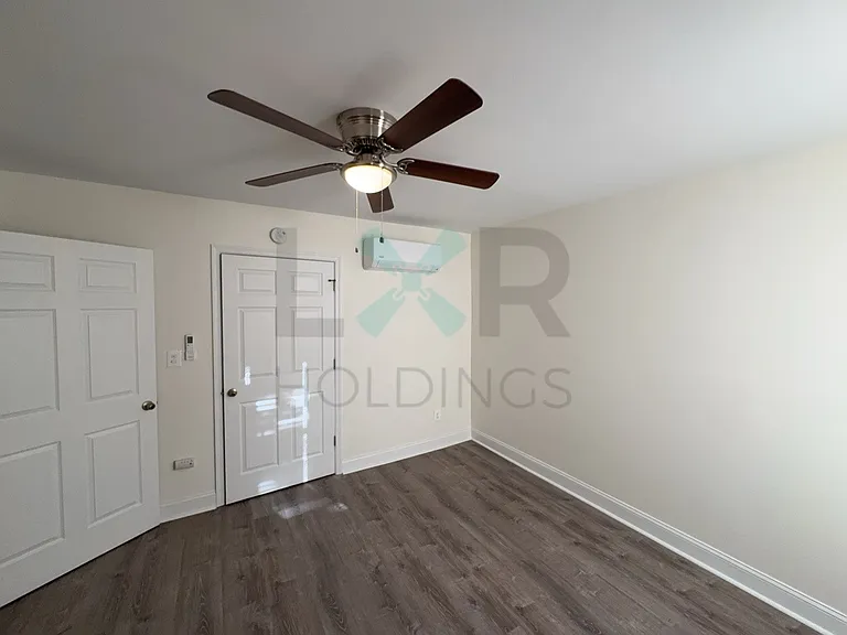 38 Rhodes Ave — Photo 7