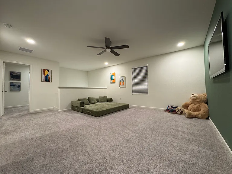 17 Cherryridge Dr — Photo 7