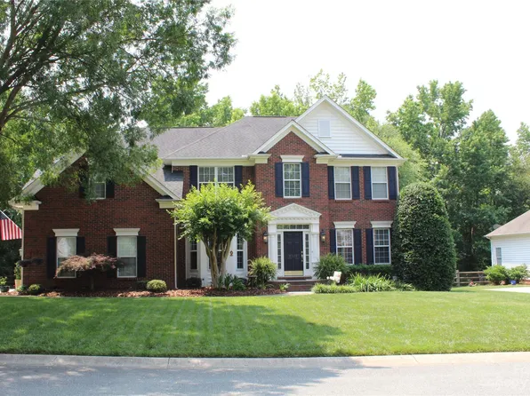 2716 Shady Reach Ln, Charlotte, NC 28214
