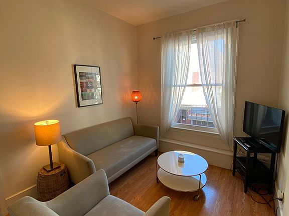 2nd image of 1133 Grant Ave #1