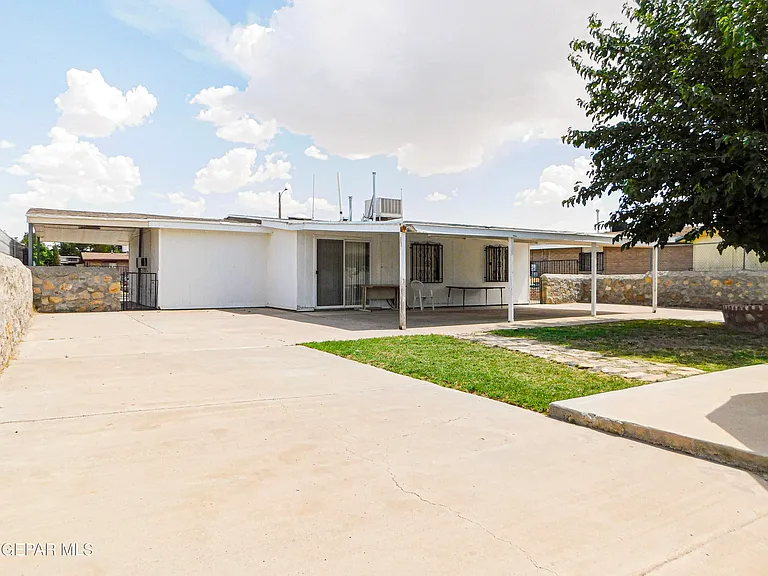 1013 Le Barron Rd — Photo 24
