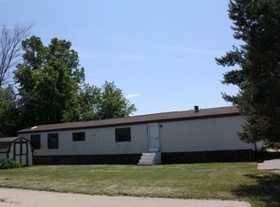 336 Hidden Pine Rd, Flint, MI 48506