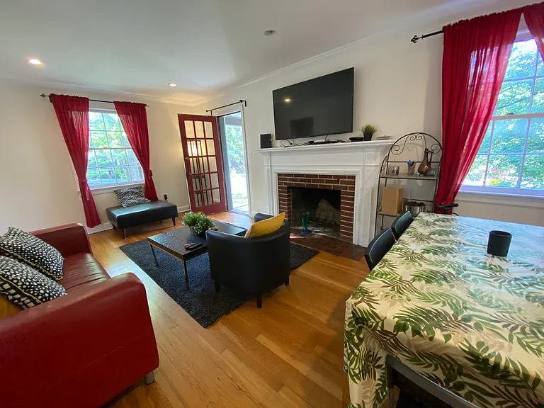 4427 Nebraska Ave NW — Photo 46