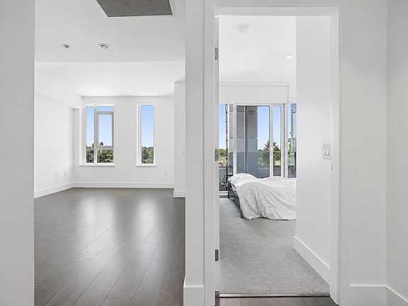 5th image of 2435 Kingsway #507