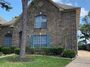 7414 Pleasant Ridge Dr, Houston, TX 77095