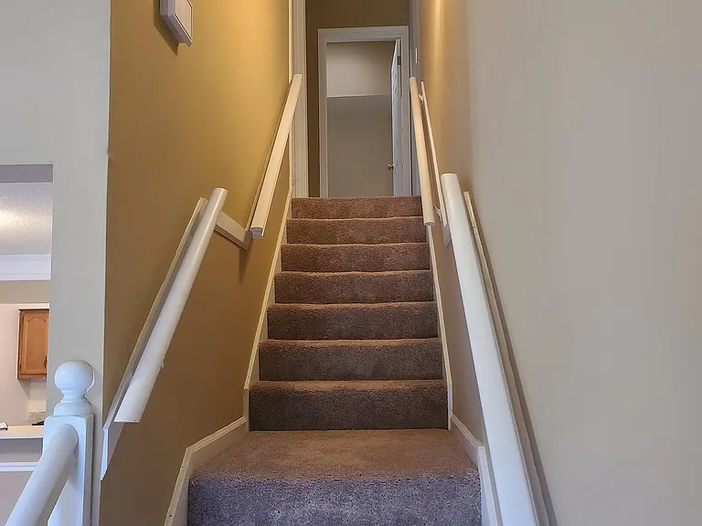 5791 Plum Valley Dr — Photo 10
