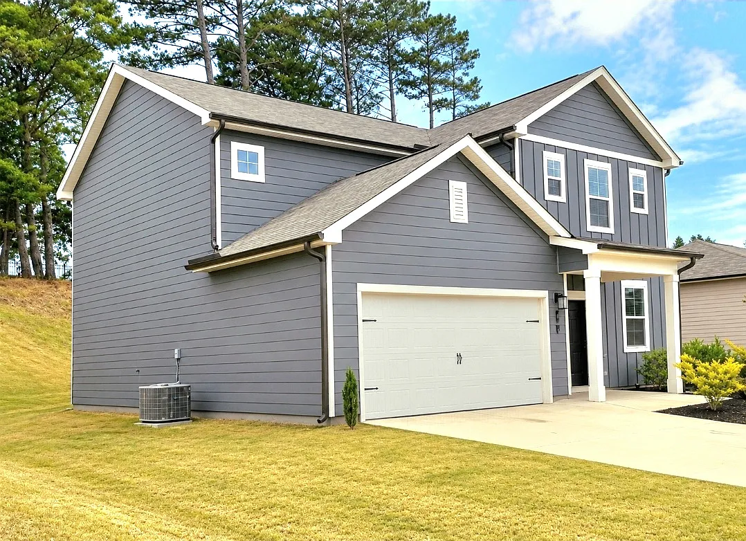 4 bed, 2.5 bath, 2410 sqft, $2,650 — Photo 1
