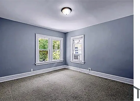 443 N Hinkley Ave — Photo 3