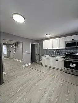 300 Denison St — Photo 1