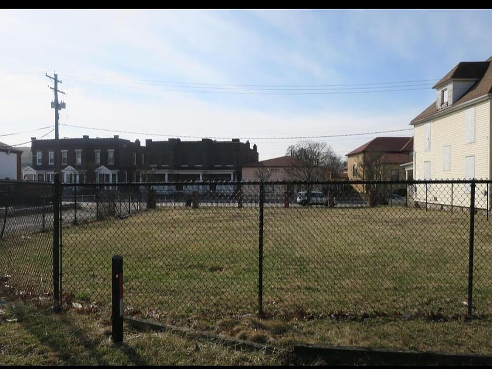 2nd image of 1142 Mount Vernon Ave