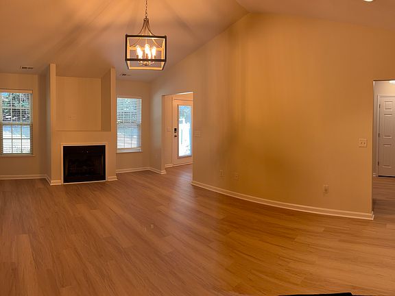 HUGE Living Room W Gas Fireplace!