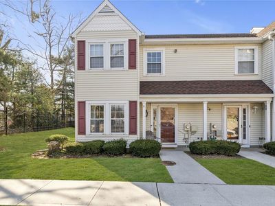 64 Stratford #64, Farmingdale, NY, 11735