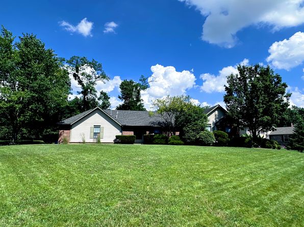 101 Collins Ct