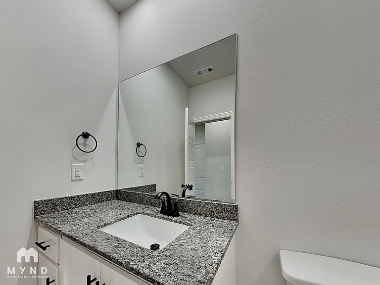 1120 Sunshine Ct — Photo 16